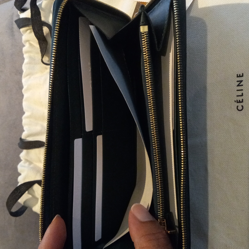 Celine Wallet - Picture 6 of 8